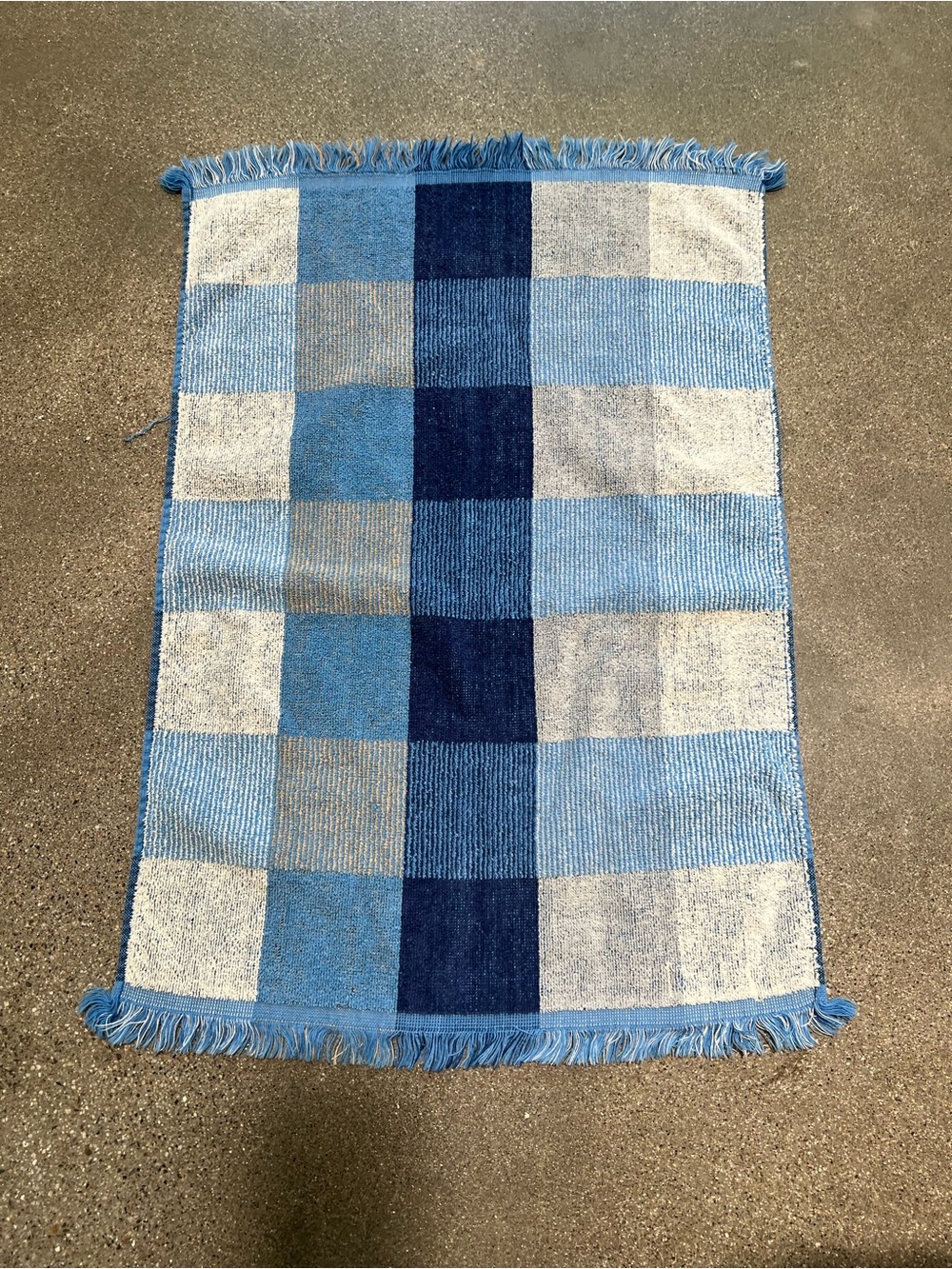 Vintage 1970s/80s Cannon hand towel 
Blue white colorblock plaid